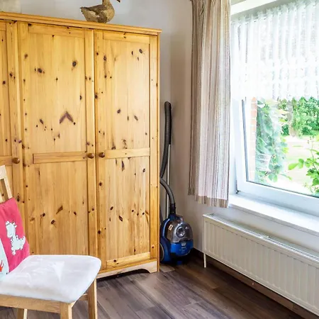 Apartment Nickelswarft 1 *